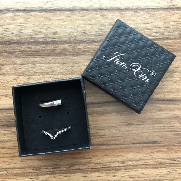 Jun Kin silver ring set - Picture 2 of 2